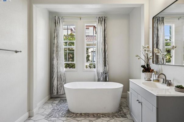 Bathroom, Free Standing Baths, Interior, Marble