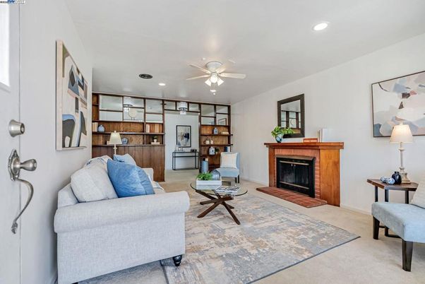 Fireplace, Interior, Living room, Recessed Lighting