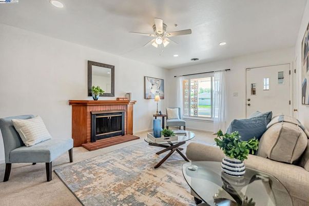 Fireplace, Interior, Living room, Recessed Lighting