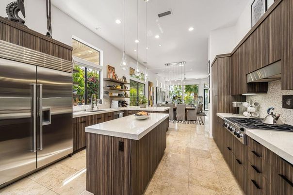 Dining room, Interior, Kitchen, Pendant Lights, Recessed Lighting, Stainless Steel Appliances
