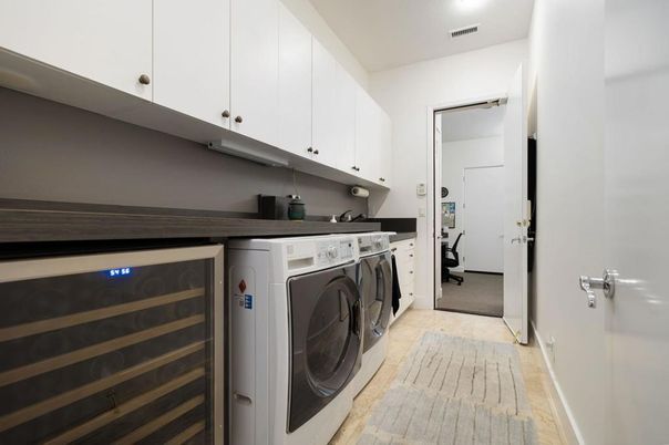 Interior, Washer, Wood Texture Flooring