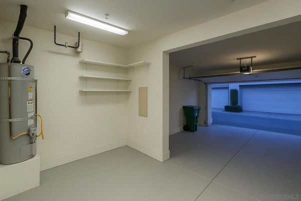Garage, Interior