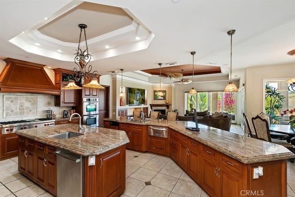 Dining room, Interior, Kitchen, Pendant Lights, Recessed Lighting, Stainless Steel Appliances