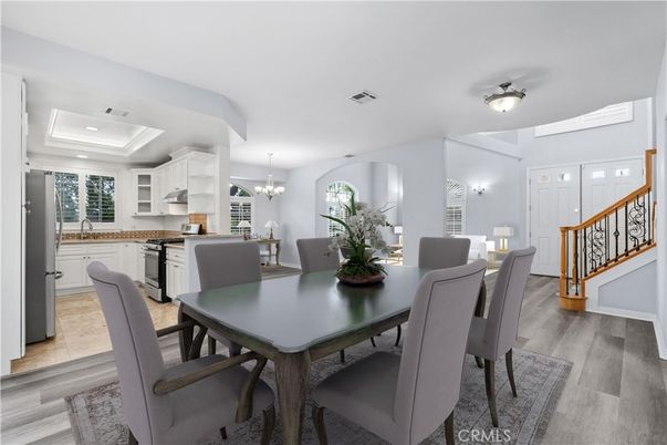Chandelier, Dining room, Interior, Kitchen, Recessed Lighting, Wood Texture Flooring