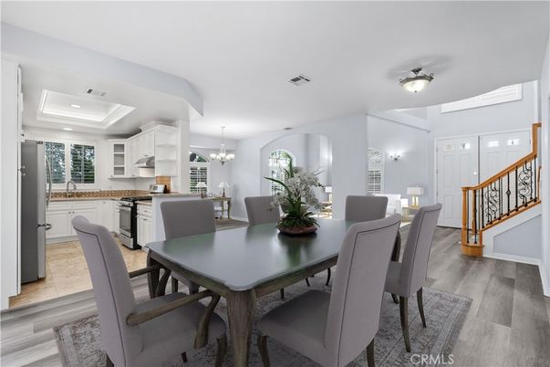 Chandelier, Dining room, Interior, Kitchen, Recessed Lighting, Wood Texture Flooring