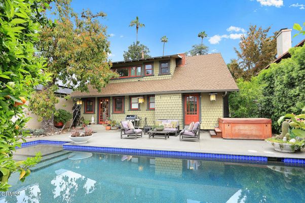 Exterior, Hot Tub, Pool