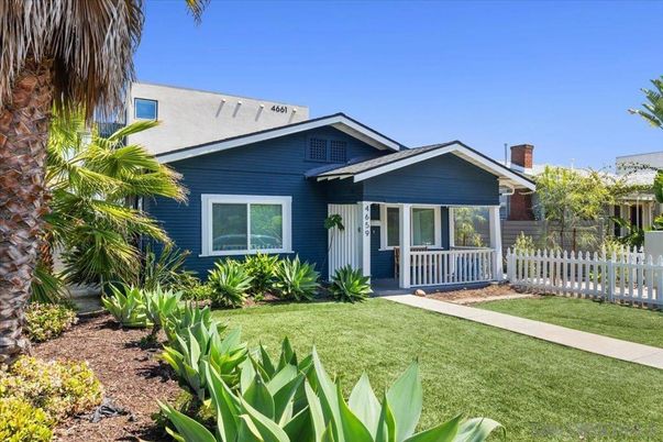 Backyard, Exterior, Facade, American Craftsman