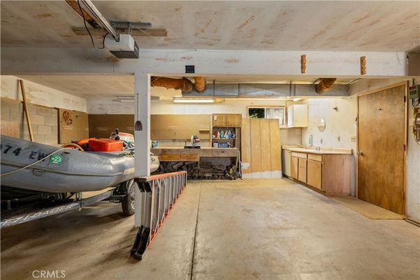 Garage, Interior