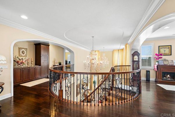 Chandelier, Fireplace, Interior, Recessed Lighting, Wood Texture Flooring