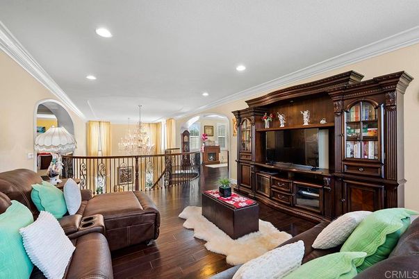 Chandelier, Interior, Living room, Recessed Lighting, Wood Texture Flooring