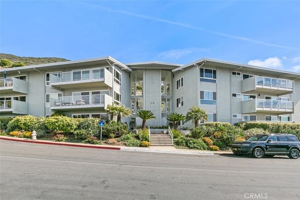 Exterior, Facade, Condo Building