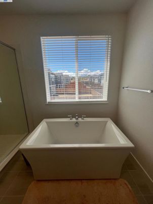 Bathroom, Free Standing Baths, Interior