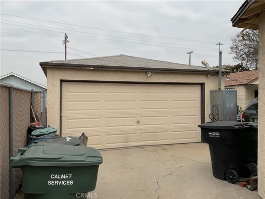 Detached Garage, Exterior