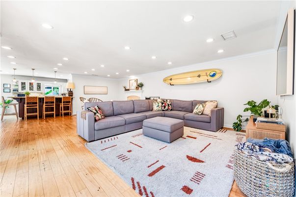 Interior, Kitchen, Living room, Pendant Lights, Recessed Lighting, Wood Texture Flooring