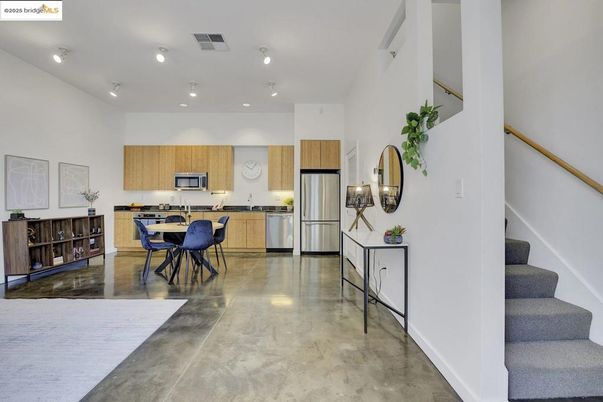 Dining room, Interior, Kitchen, Recessed Lighting, Stainless Steel Appliances