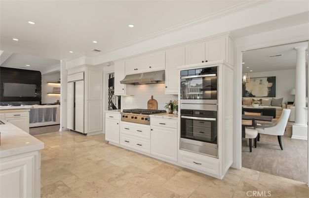 Dining room, Interior, Kitchen, Recessed Lighting, Stainless Steel Appliances