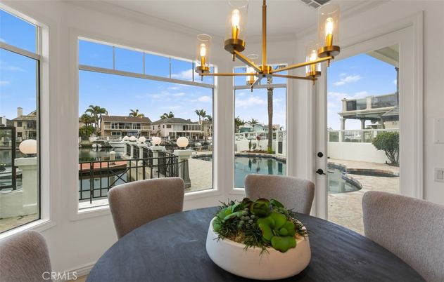 Chandelier, Dining room, Interior, Pendant Lights, Water