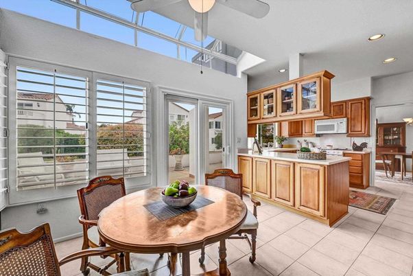Dining room, Interior, Kitchen, Recessed Lighting