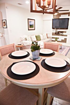 Dining room, Interior, Living room, Recessed Lighting