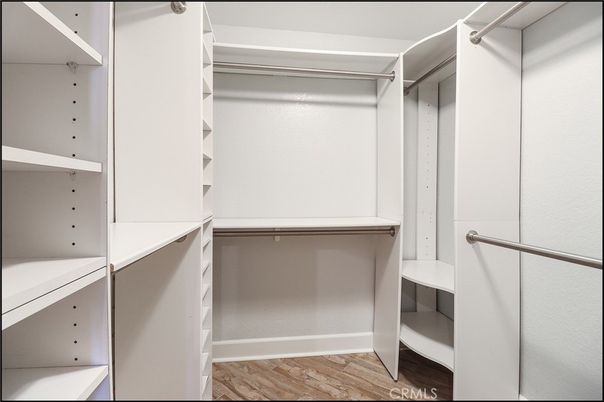 Interior, Walk-in Closets, Wood Texture Flooring