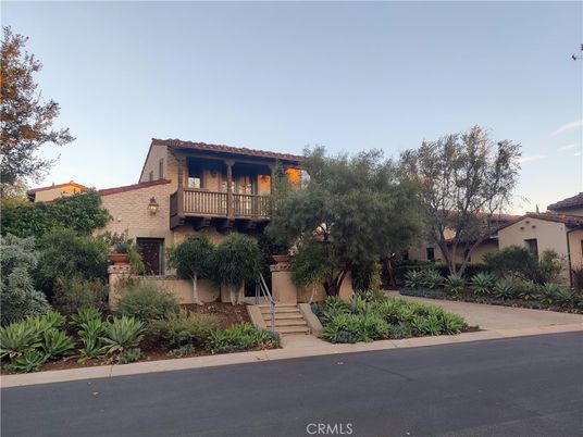 Exterior, Facade, Mediterranean