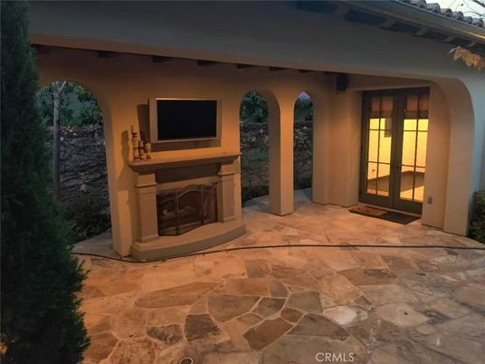 Exterior, Fireplace