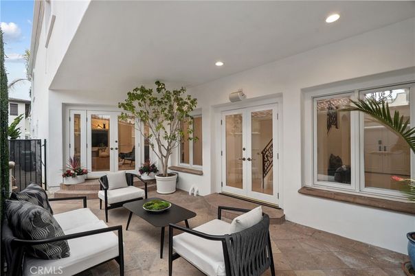 Exterior, Recessed Lighting