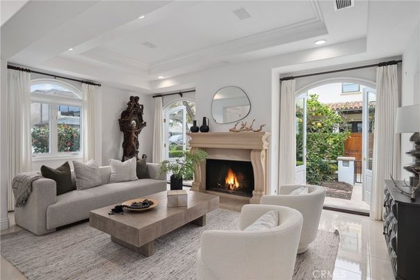 Fireplace, Interior, Living room, Recessed Lighting