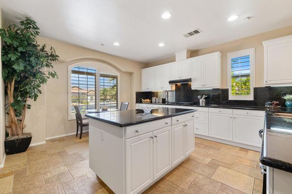 Dining room, Interior, Kitchen, Recessed Lighting