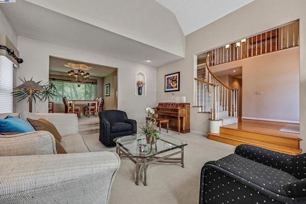 Dining room, Interior, Living room, Piano, Recessed Lighting, Wood Texture Flooring