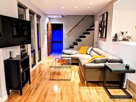 Interior, Living room, Recessed Lighting, Wood Texture Flooring