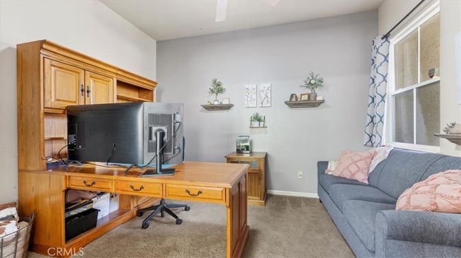 Home Office, Interior