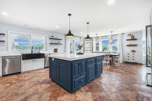 Dining room, Interior, Kitchen, Pendant Lights, Recessed Lighting, Stainless Steel Appliances