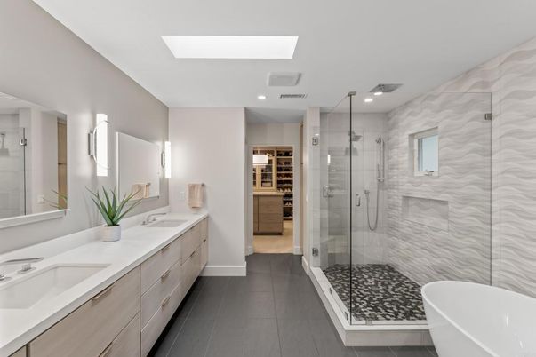 Bathroom, Dual Sink Vanities, Free Standing Baths, Glass Shower, Interior, Recessed Lighting