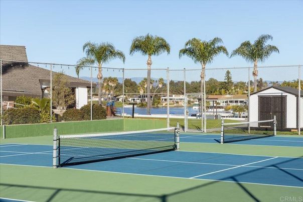 Exterior, Tennis Courts