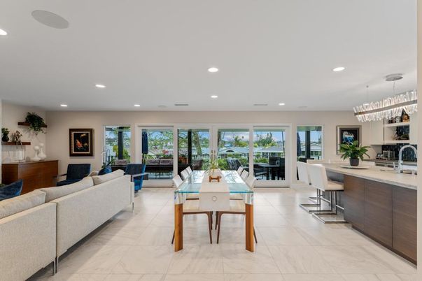 Chandelier, Dining room, Interior, Kitchen, Living room, Marble, Recessed Lighting