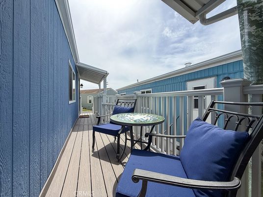 Exterior, Wood Texture Flooring
