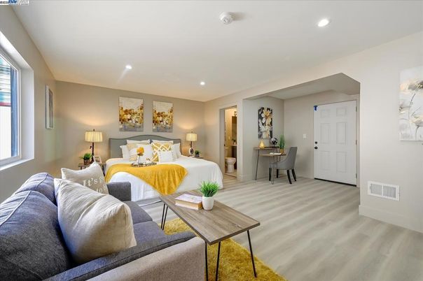 Bedroom, Interior, Living room, Recessed Lighting, Wood Texture Flooring
