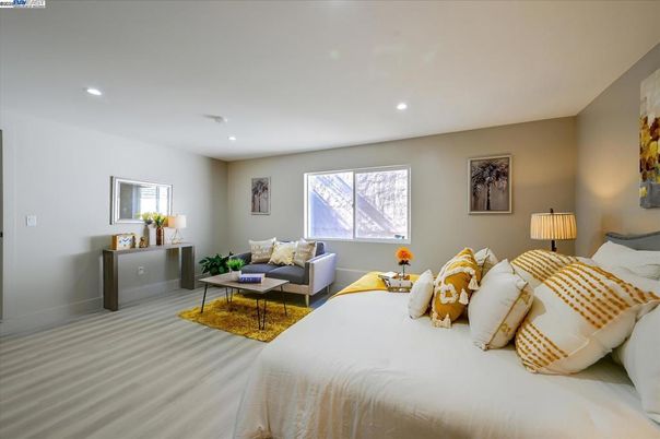 Bedroom, Interior, Recessed Lighting