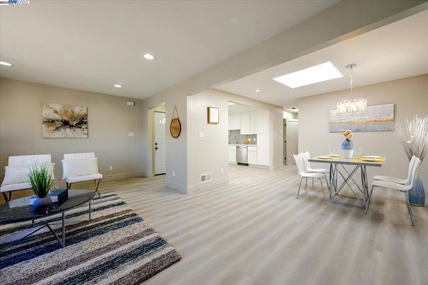 Chandelier, Dining room, Interior, Kitchen, Recessed Lighting