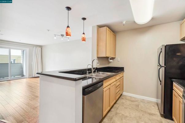 Interior, Kitchen, Pendant Lights, Wood Texture Flooring