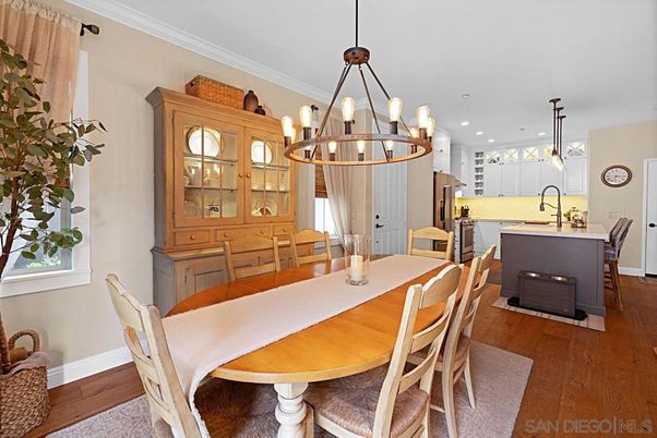 Chandelier, Dining room, Interior, Kitchen, Pendant Lights, Recessed Lighting, Wood Texture Flooring