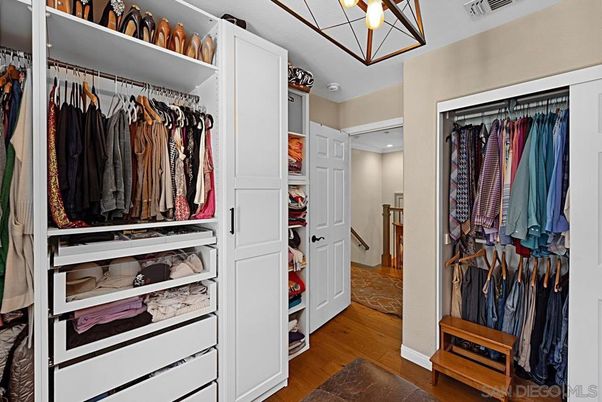 Interior, Pendant Lights, Walk-in Closets, Wood Texture Flooring