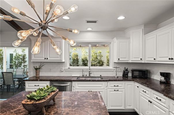 Dining room, Interior, Kitchen, Pendant Lights, Recessed Lighting