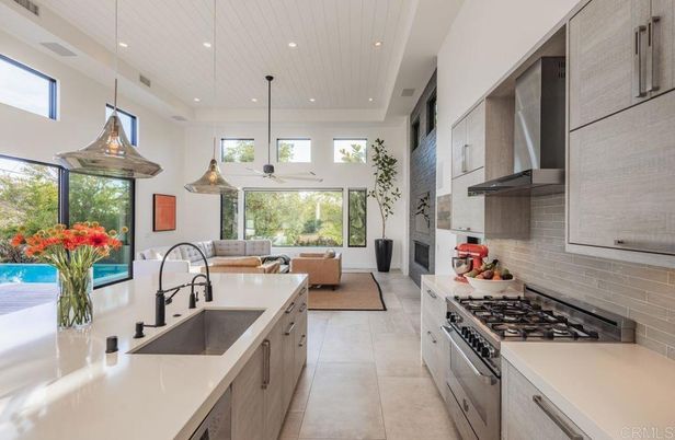 Fireplace, Interior, Kitchen, Living room, Pendant Lights, Recessed Lighting, Stainless Steel Appliances