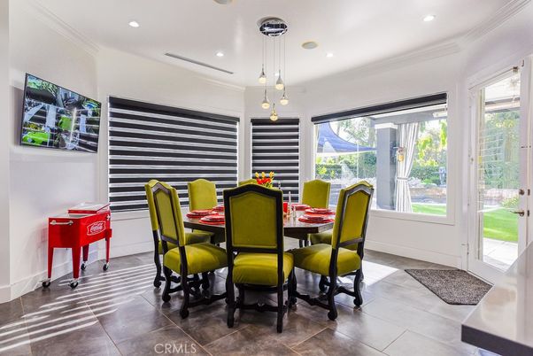 Dining room, Interior, Pendant Lights, Recessed Lighting