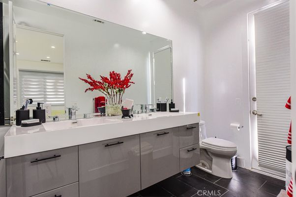 Bathroom, Interior, Recessed Lighting, Wood Texture Flooring
