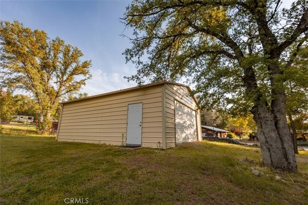Backyard, Detached Garage, Exterior