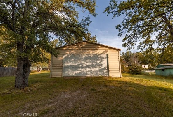 Backyard, Detached Garage, Exterior