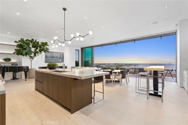 Dining room, Interior, Kitchen, Pendant Lights, Recessed Lighting, Stainless Steel Appliances, Water